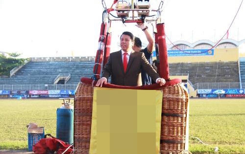 "Mưa tiền" rơi trên Phố Huế: Có dấu hiệu vi phạm pháp luật