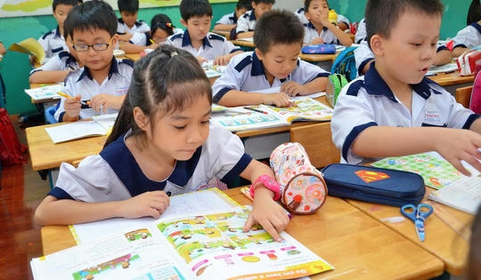 Góp ý chương trình GDPT tổng thể: Vẫn coi phân luồng bằng… phân ban!