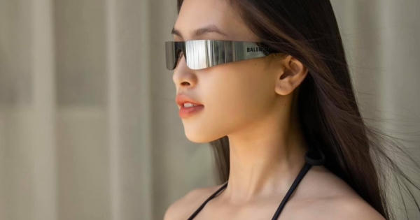 Hoa hậu Tiểu Vy diện bikini khoe đường cong nóng bỏng khiến fans 'phát sốt'