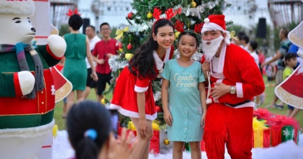 Đại tiệc giáng sinh "Đỉnh - Chất - Tuyệt" tại công viên ven sông lớn nhất Sài Gòn