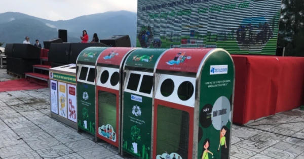 Vấn nạn rác thải, nước thải ở “thành phố đáng sống”