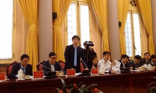 Đấu giá trực tuyến để hạn chế “quân xanh, quân đỏ” Đấu giá trực tuyến để hạn chế “quân xanh, quân đỏ”
