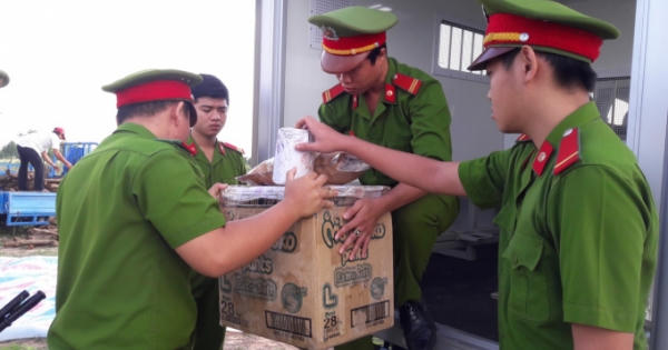 Bình Dương: Tiêu hủy tang vật trong vụ án mua bán, vận chuyển trái phép 570 bánh heroin