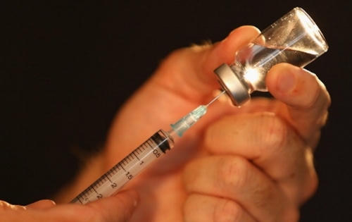 Thuốc tránh thai cho đàn ông bị dừng nghiên cứu vì tác dụng phụ