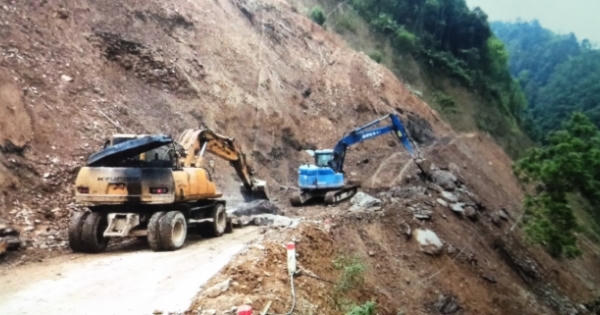 Sạt lở nghiêm trọng tuyến đường tỉnh hơn 400 tỷ tại Lạng Sơn