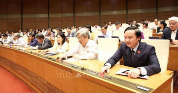 Bộ trưởng được thêm quyền “cho từ chức”