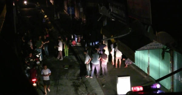 Cãi nhau với bạn gái, nam thanh niên chém loạn xạ khiến 3 người thương vong