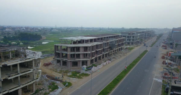 Địa ốc 8AM: Chuyện minh bạch “nửa vời” thông tin đấu thầu