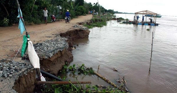 Thời sự 9h ngày 13/5/2017: Đồng Tháp khẩn trương di dân vùng sạt lở