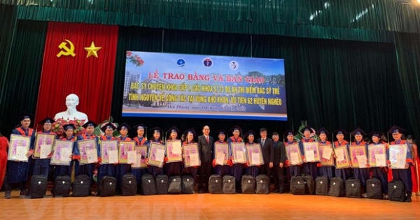 Thêm 60 bác sỹ trẻ tình nguyện về công tác tại 33 huyện nghèo phía Bắc