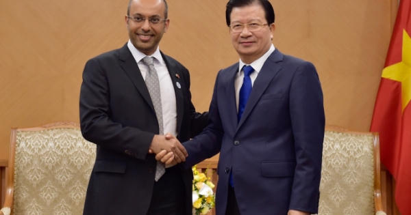 Phó Thủ tướng Trịnh Đình Dũng tiếp Tập đoàn Dầu khí Mubadala