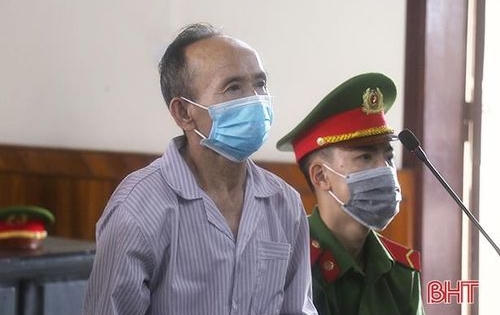 Dùng búa đinh đánh con dâu và cháu nội bất tỉnh rồi uống thuốc diệt cỏ tự tử