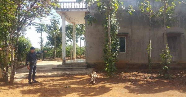 Bắt quả tang vợ quan hệ bất chính, chồng chém tình địch nguy kịch