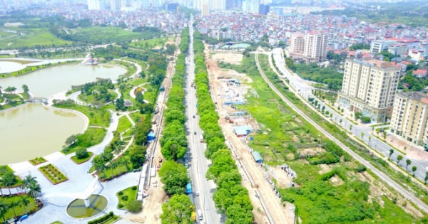 Ngày mai Hà Nội chặt hạ, đánh chuyển hơn 1.000 cây xanh trên đường Phạm Văn Đồng Ngày mai Hà Nội chặt hạ, đánh chuyển hơn 1.000 cây xanh trên đường Phạm Văn Đồng