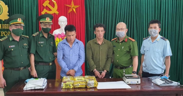 Vây bắt 2 đối tượng, thu giữ 6kg ma túy đá