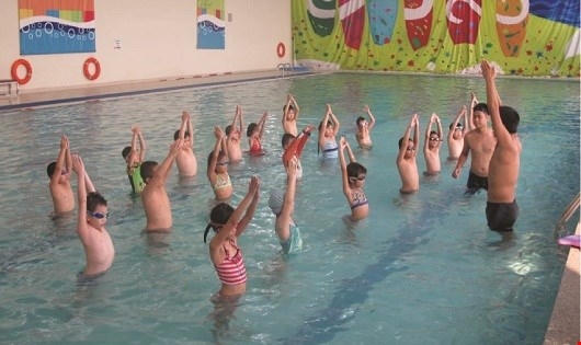 Đừng để trẻ chết đuối vì… bể bơi!