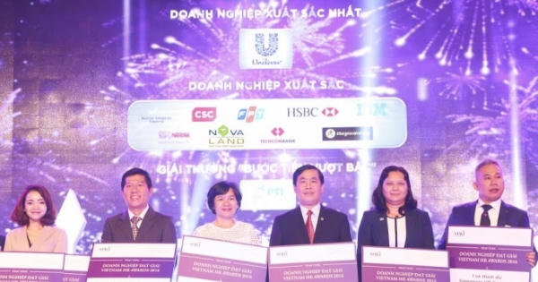 NOVALAND đoạt 3 giải thưởng cho 3 hạng mục tại Việt Nam HR AWARDS 2016 NOVALAND đoạt 3 giải thưởng cho 3 hạng mục tại Việt Nam HR AWARDS 2016
