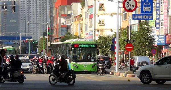 Thời sự 8h ngày 30/12/2016: Cấm tất cả phương tiện dừng đỗ dọc tuyến buýt nhanh BRT