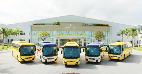 THACO xuất khẩu xe bus thương hiệu Việt sang thị trường Philippines THACO xuất khẩu xe bus thương hiệu Việt sang thị trường Philippines
