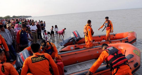 Không có người Việt trên chuyến bay của Indonesia bị đâm xuống biển Không có người Việt trên chuyến bay của Indonesia bị đâm xuống biển