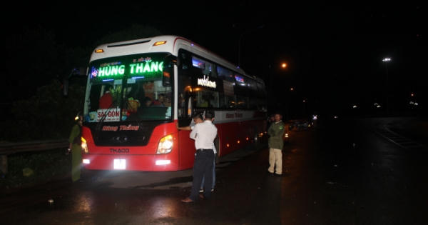Gia Lai: Nhiều đối tượng chặn xe, chém tài xế và phụ xe