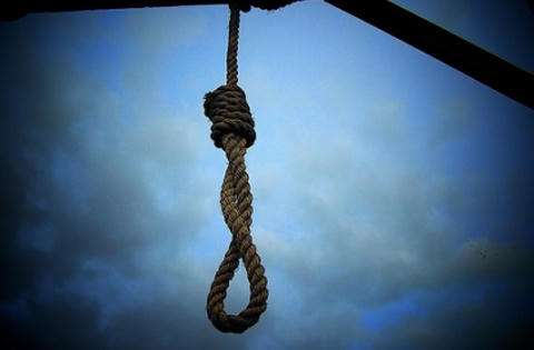 Tự tử do vỡ nợ, người nhà mang xác đi bắt đền?