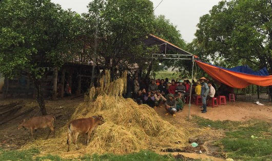 Gã con rể côn đồ sát hại cả nhà vợ: Tang thương xóm nghèo