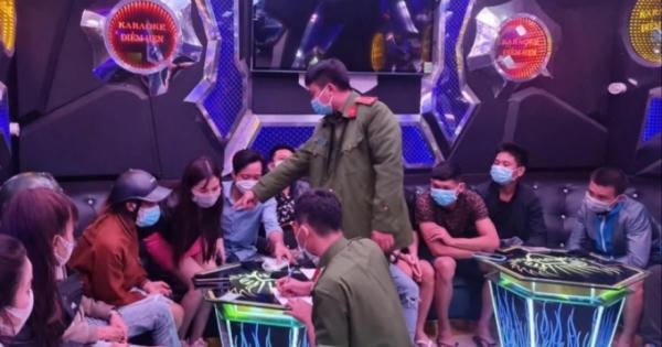 Lâm Đồng: Phát hiện 2 cơ sở kinh doanh karaoke hoạt động giữa mùa dịch