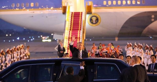 Chùm ảnh về Tổng thống Mỹ Donald Trump có mặt tại Thủ đô Hà Nội