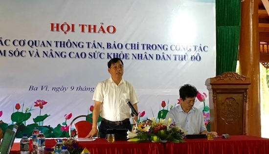 Nhà báo và bác sĩ: Làm thế nào để tránh khủng hoảng truyền thông?