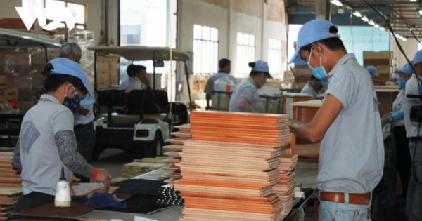 Đai dịch Covid-19 làm suy giảm đà tăng trưởng