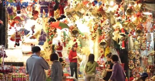 Hà Nội rực rỡ trước đêm Giáng sinh