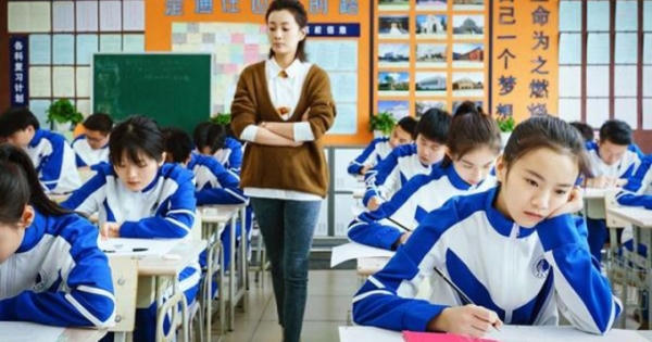 Trung Quốc sắp ra luật cấm giáo viên yêu học sinh