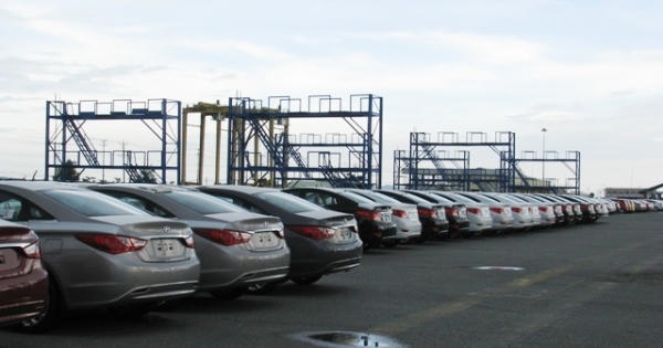 Kinh tế 24h: “Giải mã” lượng xe nhập giảm, giá lại tăng 300 triệu đồng/chiếc