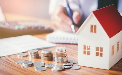 Kiểm soát chặt tín dụng chảy vào bất động sản