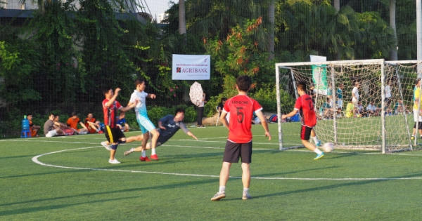 Báo Pháp luật Việt Nam bất ngờ bị Báo Lao động cầm hòa ở trận mở màn Vòng loại Press Cup 2018 Báo Pháp luật Việt Nam bất ngờ bị Báo Lao động cầm hòa ở trận mở màn Vòng loại Press Cup 2018