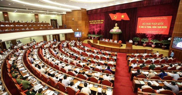 Phải chĩa 'mũi giáo' về phía tham nhũng quyền lực