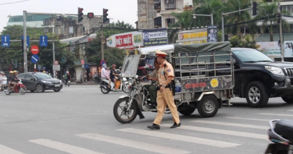 Hà Nội: Xử lý hơn hàng nghìn xe xích lô, ba gác chở quá khổ, quá tải
