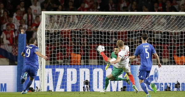 Những khoảnh khắc Higuain nhấn chìm Monaco