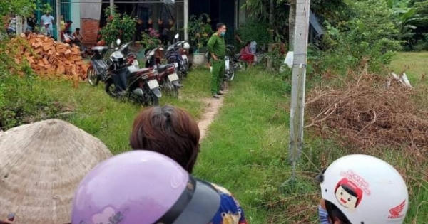 Điều tra vụ án sát hại cụ bà 79 tuổi rồi giấu xác trong bao tải Điều tra vụ án sát hại cụ bà 79 tuổi rồi giấu xác trong bao tải