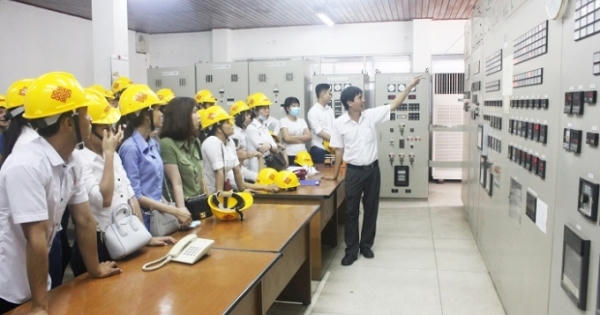 VEDAN Việt Nam tiếp đoàn sinh viên tham quan VEDAN Việt Nam tiếp đoàn sinh viên tham quan