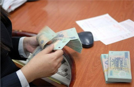 Ngân hàng lãi "khủng", nợ xấu tăng cao bất ngờ