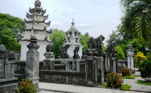 Oan tình của sư trụ trì ở ngôi chùa nổi tiếng miền Trung