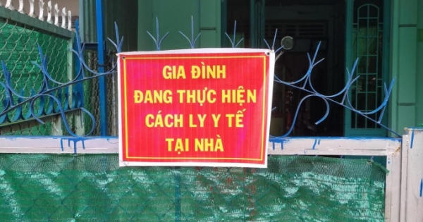 Người mắc COVID-19 cách ly tại nhà có thể uống thuốc không kê đơn nào?