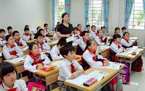 Hà Nội đề xuất tăng học phí đến 40% để cải cách tiền lương Hà Nội đề xuất tăng học phí đến 40% để cải cách tiền lương