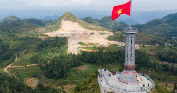 Tỉnh Hà Giang lên tiếng về dự án khu du lịch sinh thái tâm linh Lũng Cú Tỉnh Hà Giang lên tiếng về dự án khu du lịch sinh thái tâm linh Lũng Cú