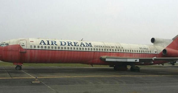 Không thể định giá nổi Boeing vô chủ tại Nội Bài