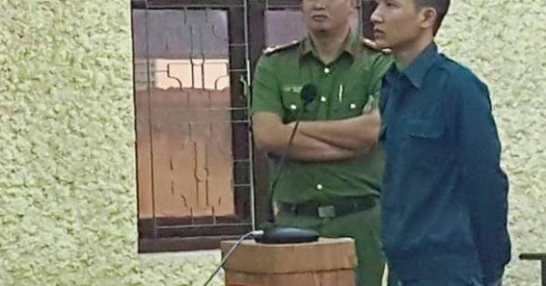 Thầy giáo vận chuyển 15 bánh hêrôin