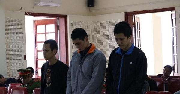 Cú điện thoại 'cước phí' tiền tỷ
