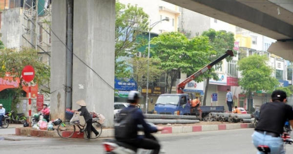Trồng cây xanh dưới hạ tầng đường sắt đô thị Cát Linh - Hà Đông